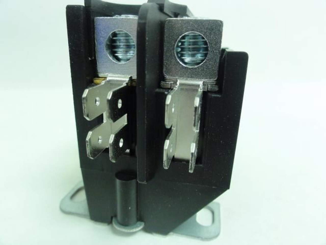 Eaton C25CNF130B; Contactor 30A; 600V; 1P; Coil: 240VAC