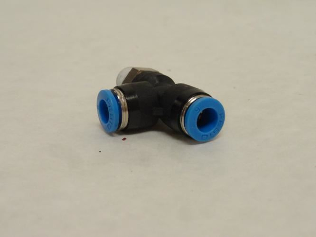 Festo QSTL-1/8-6; Lot-3 T-Fitting 153118; 6mm Tube x R1/8
