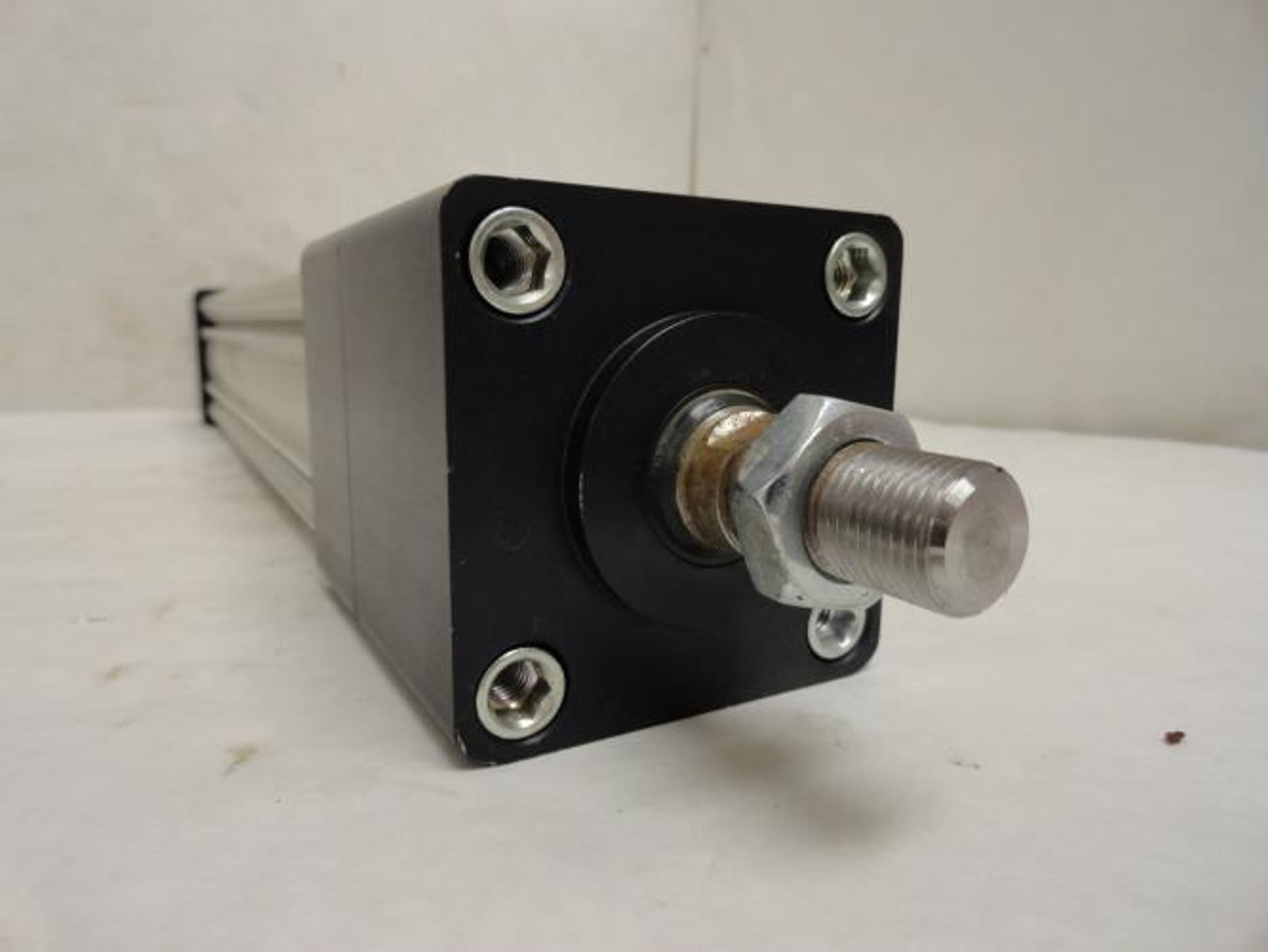 Parker P1D4R063MCE0297NNNNN; Air Cylinder; 63mm ID; 297mm Stroke