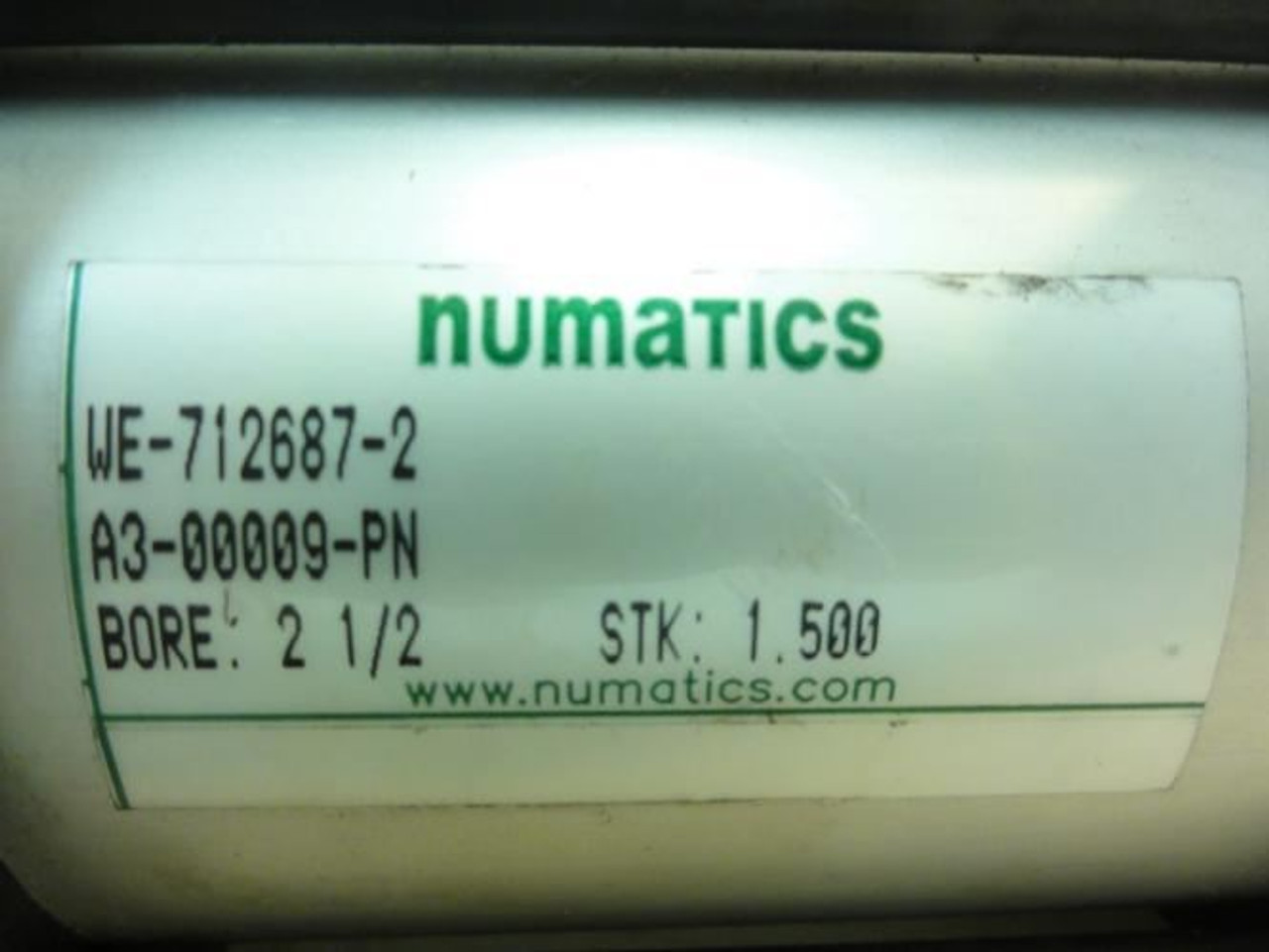 Numatics A3-00009-PN; Air Cylinder; 2-1/2"ID; 1.5" Stroke
