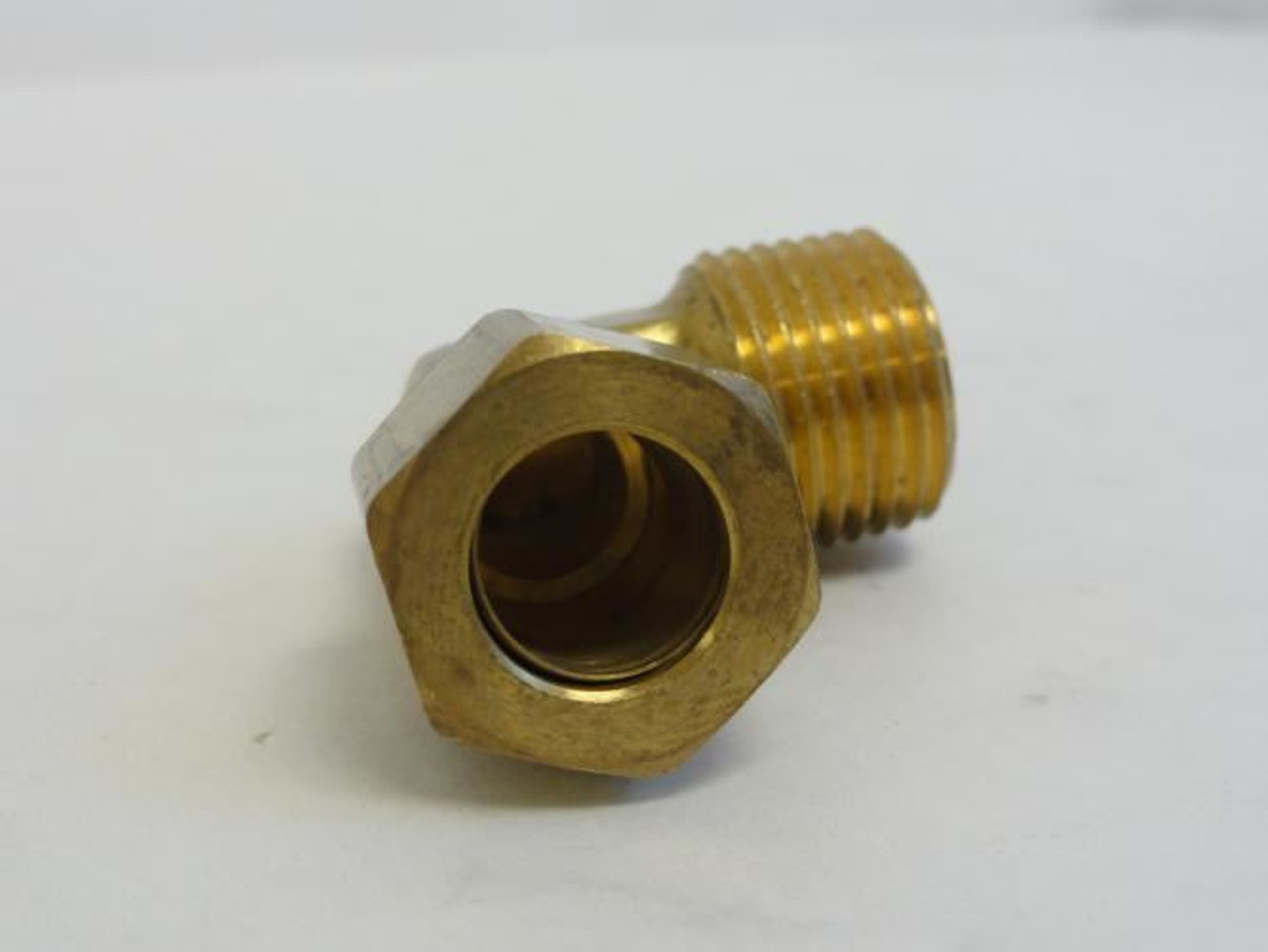 MFG- 8-8 CBZ-B; Compression Elbow 90Deg; # 8 Tube x 1/2 MNPT