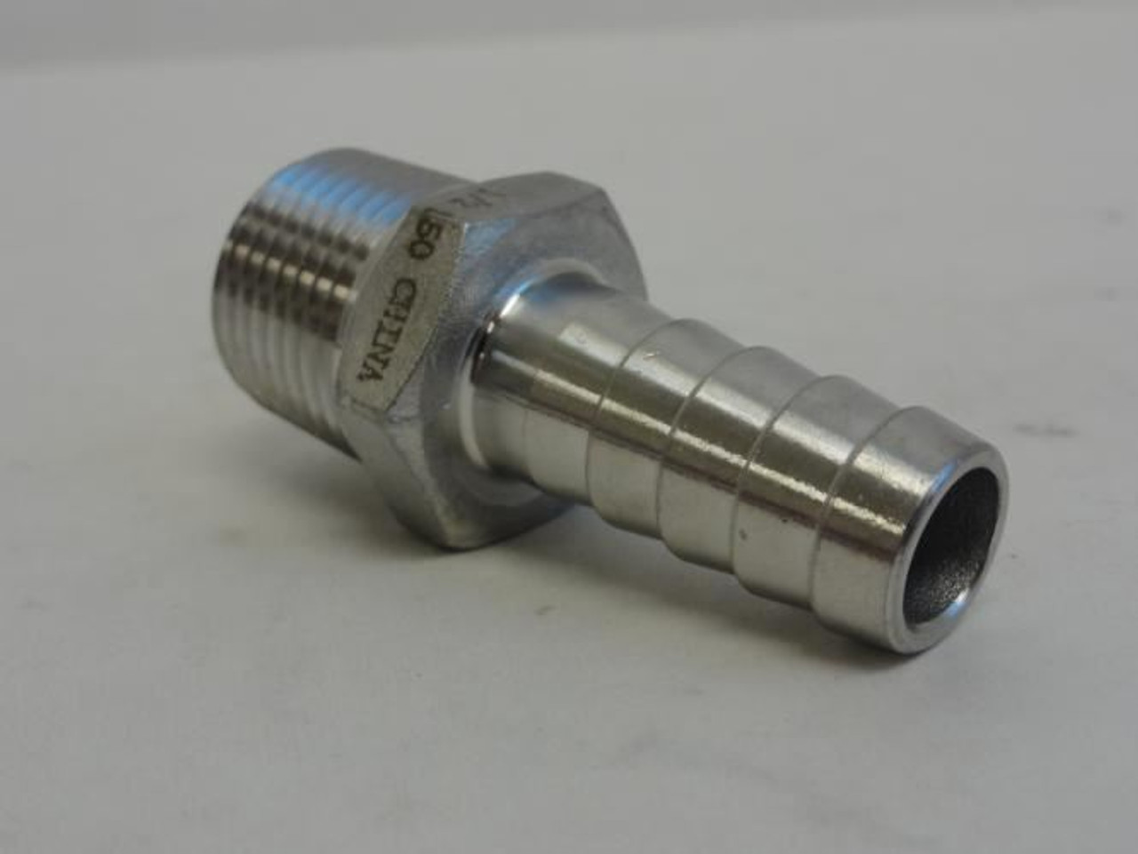 Industry-Std 3DTR1; Hose Barb HB050SS; 1/2 NPT ; # 8 Tube; SS-304