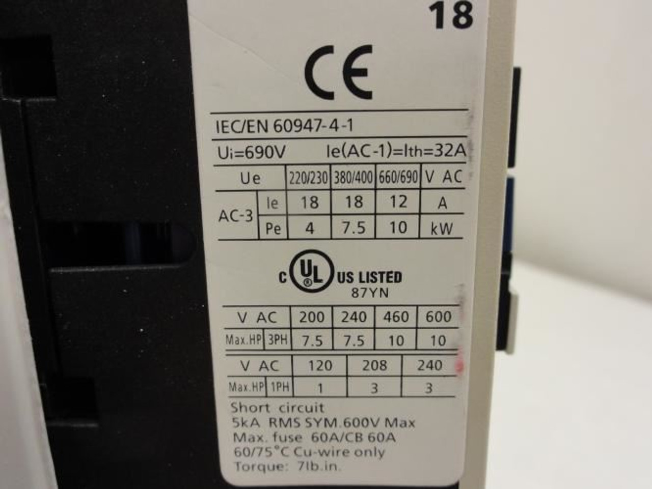 Dayton 2UXV7; Starter; 18A; 3P; 600V Max; Coil: 24V