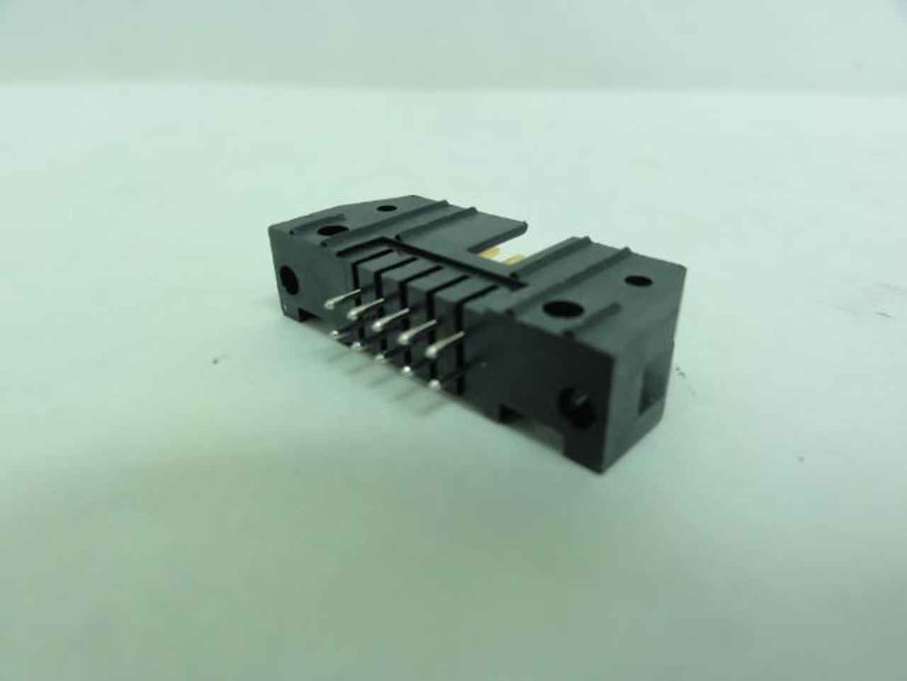 AMP 102153-1; Lot-14 Headers; 1A; 10 Position