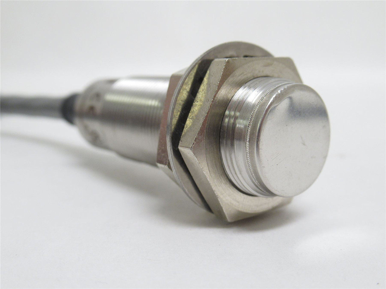 Allen-Bradley 871TM-DH5NN18-A2; Proximity Sensor 10-30VDC; SS
