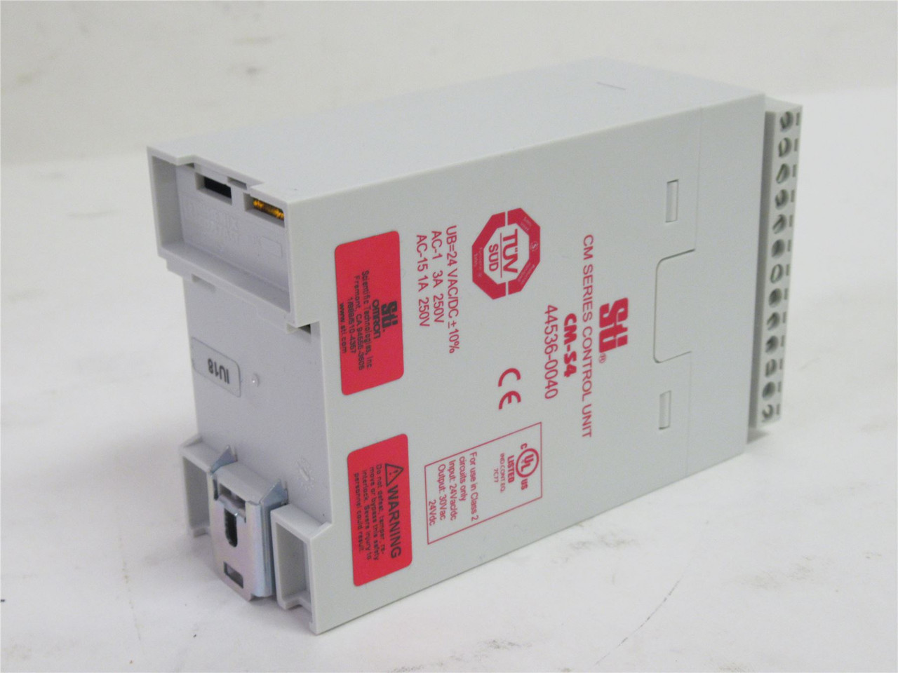 Omron 44536-0040; CM Series Control Unit; 24VAC/DC