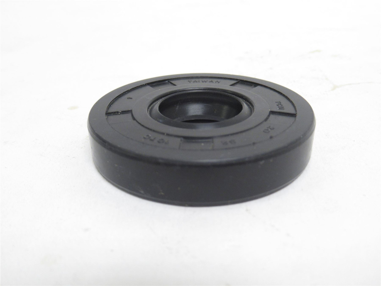 TCM 20X52X10TC-BX; Lot-7; Oil Seals; 20mmID x 52mmOD x 10mm W