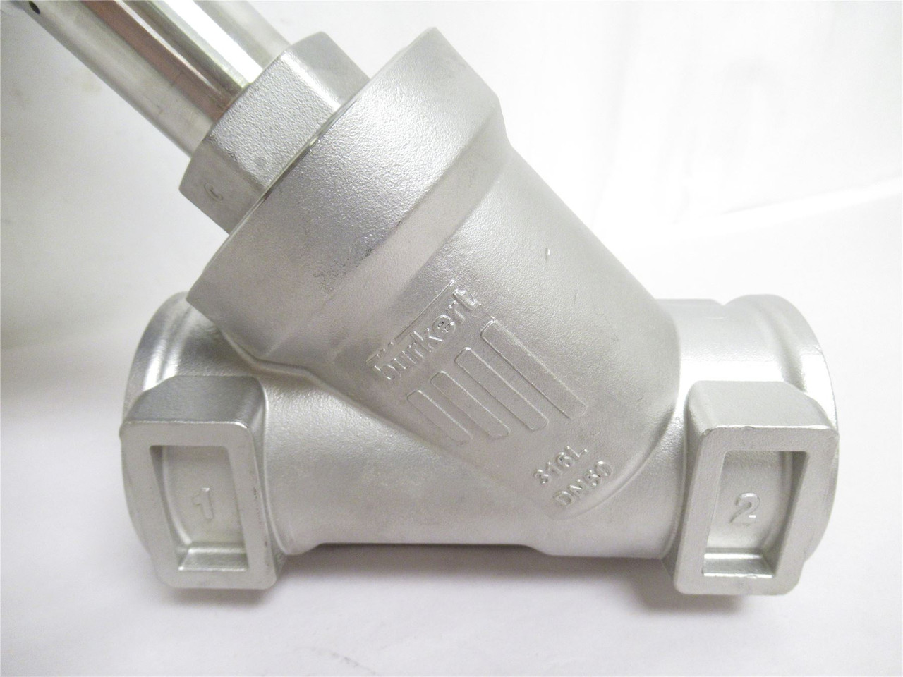 Burkert 00001140_; Angle Seat Valve SS-316; 2FNPT 4.4-7.2BAR