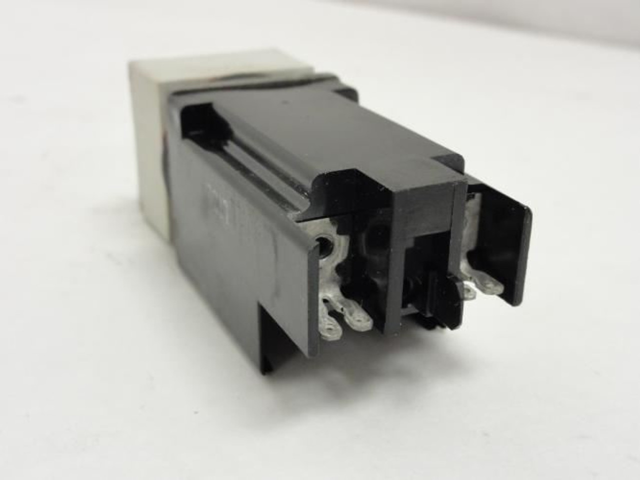 Allen-Bradley 800MS-P16; Pilot Light; 110/120V@50/60Hz; Lamp 86