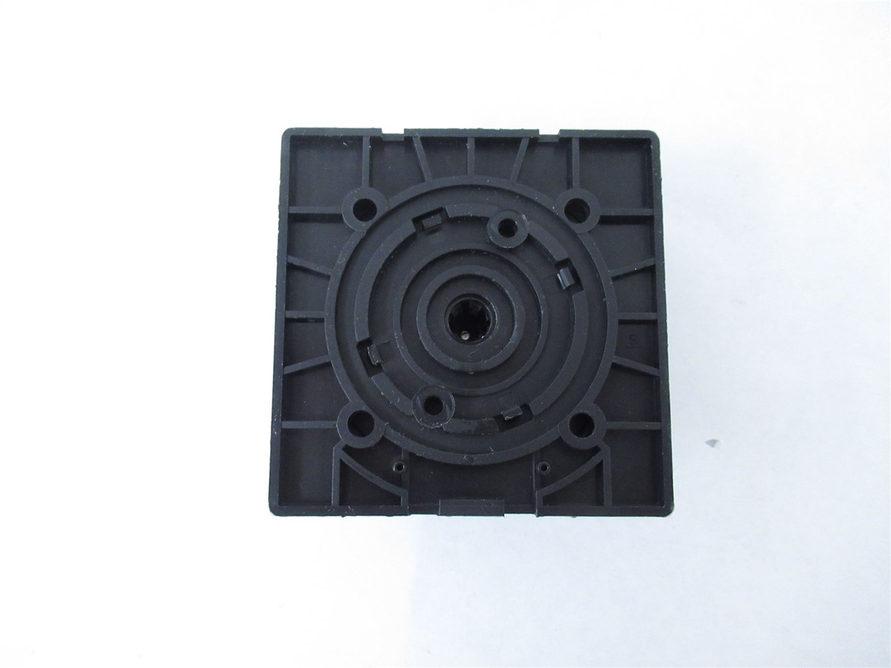 Eaton P1-32/EA/SVB-SW;  Switch Disconnect 3 Pole 32A