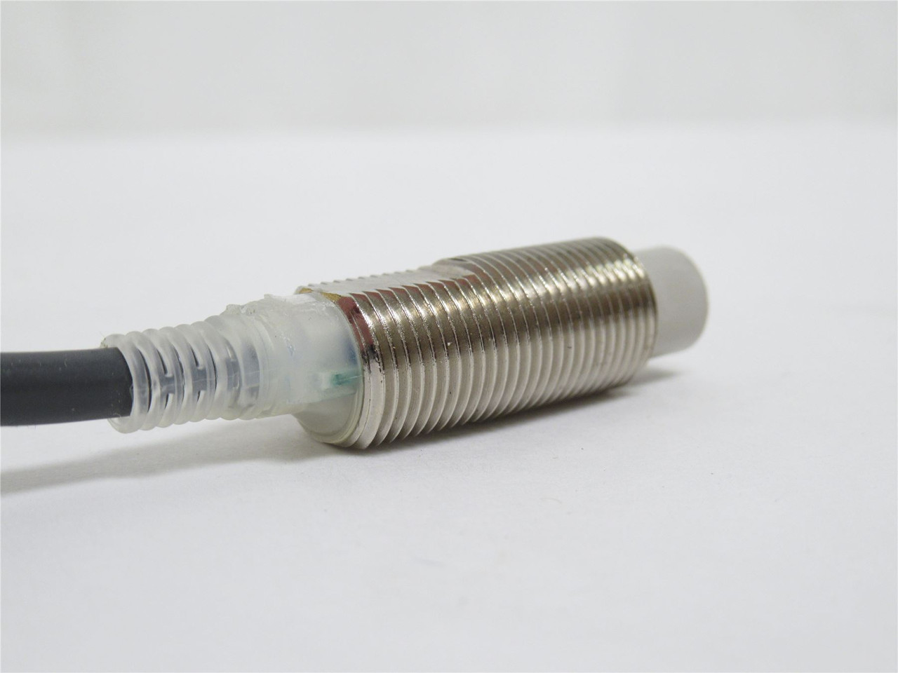 Omron E2E-X5ME1; Prox Sensor; 12-24VDC; Detect Distance; 5mm