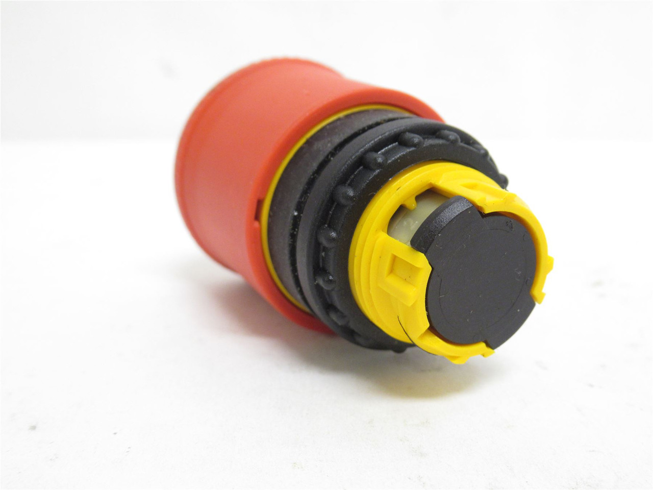 Eaton M22-PV/K11; Emergency Stop Switch; Push-Pull; Screw