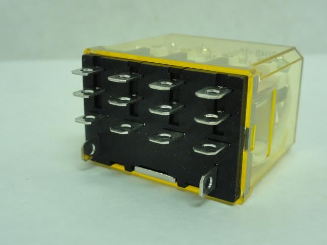 Idec RH4B-ULAC230V; Relay; 10A; 4PDT; 140VAC; Coil: 230VAC
