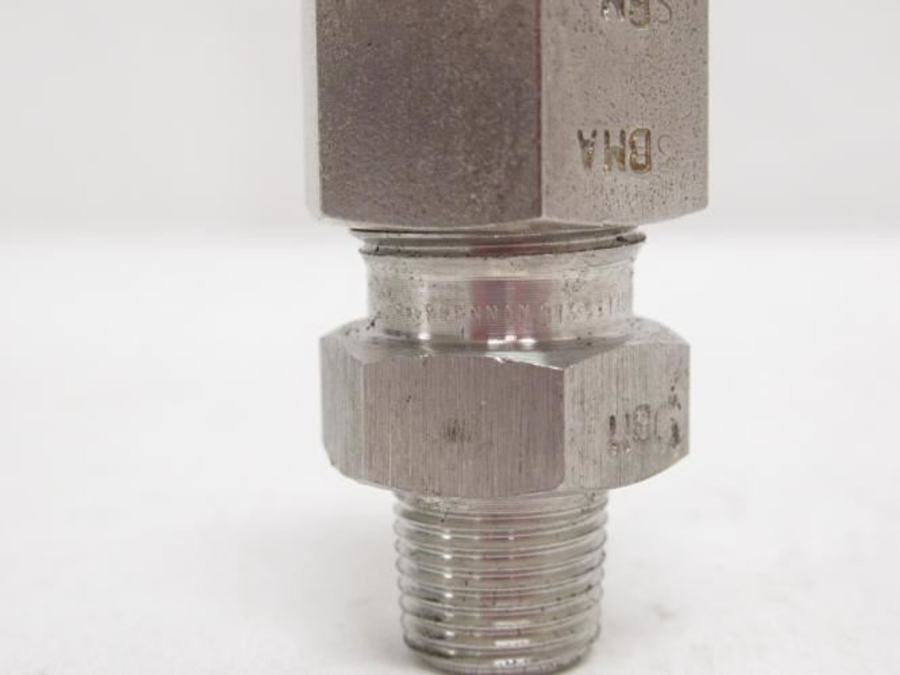 MFG- SS-600-1-2; Male Connector; SS-316; 3/8" Tube x 1/8NPT