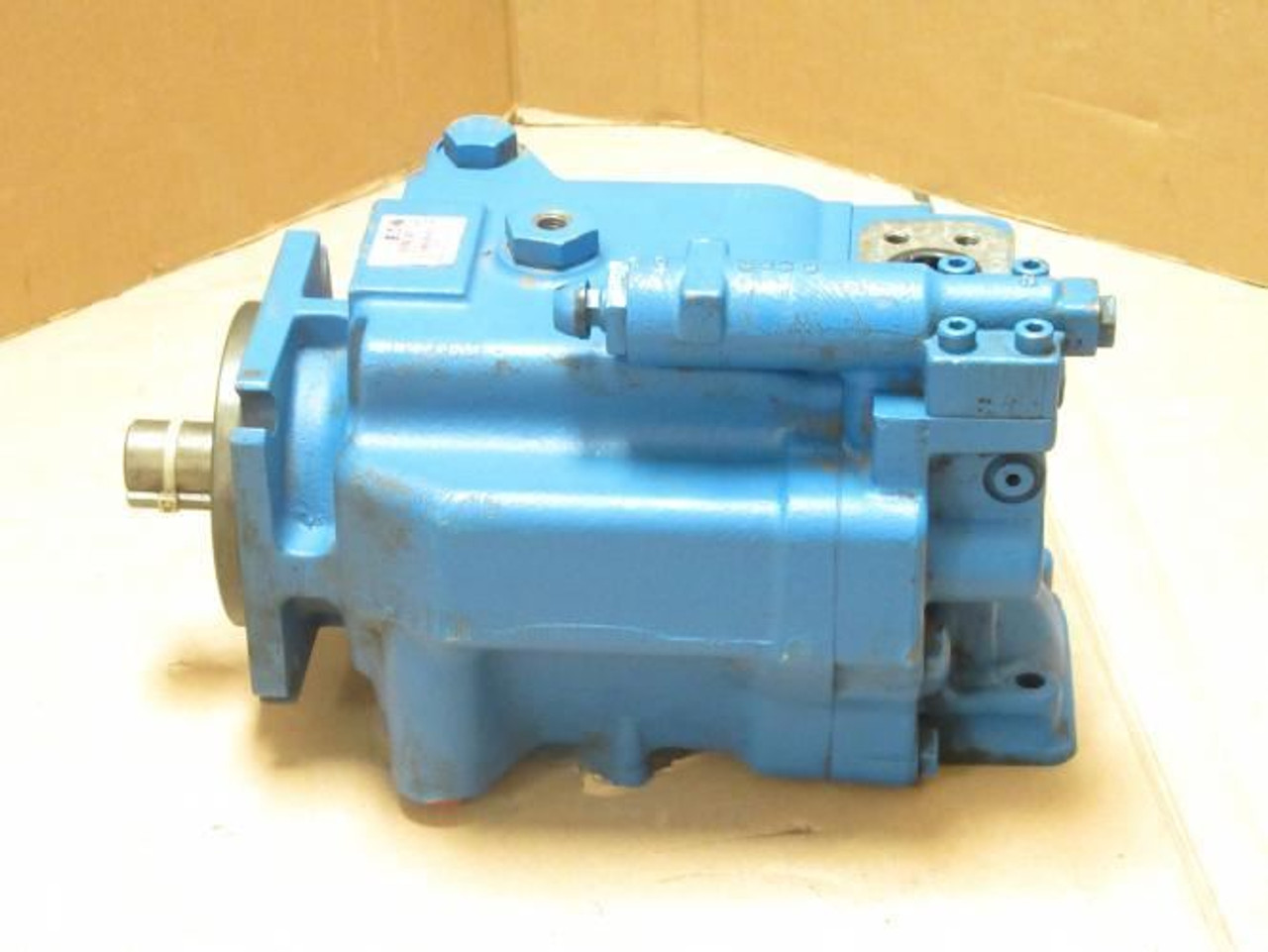Eaton 02-137350; Hydraulic Axial Pump; 98.3 cm�/r Displacement