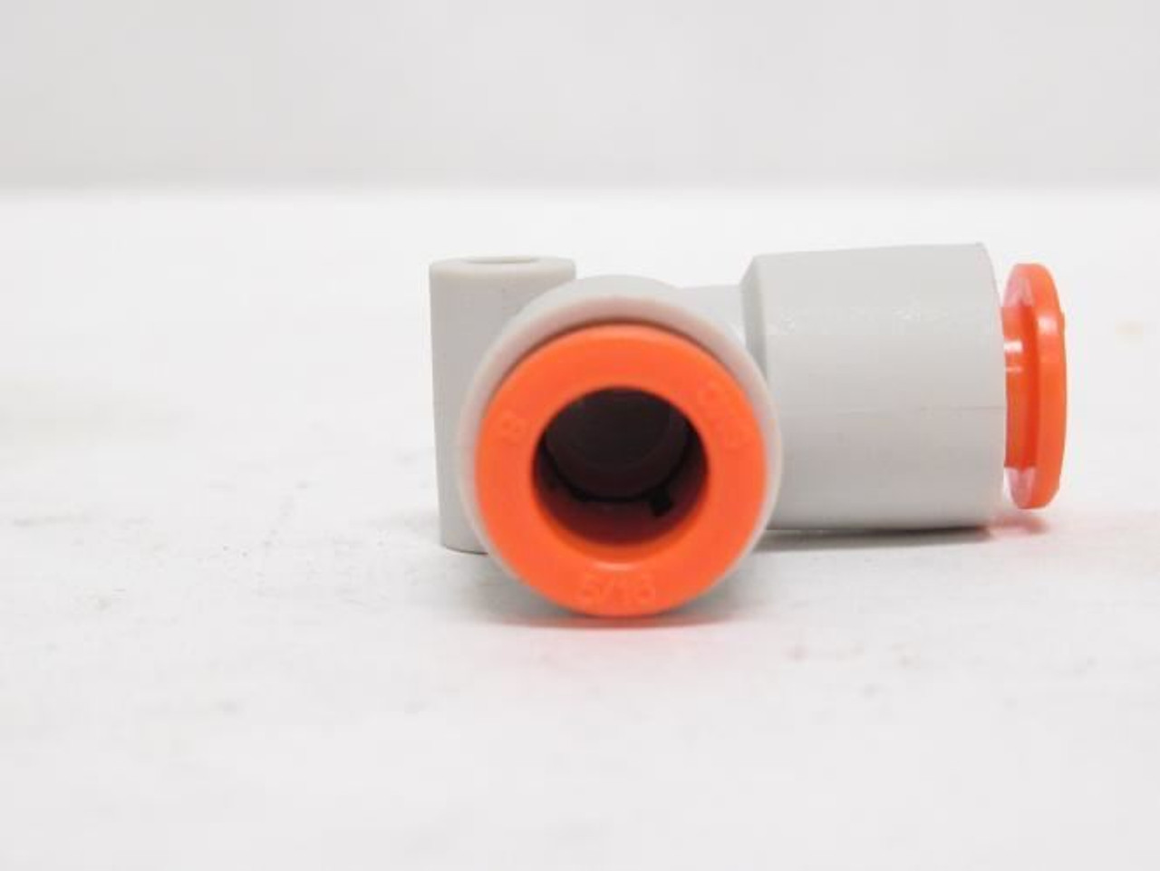 SMC KQ2L09-00A; Lot-4 Tube Elbows; 90Deg; 5/16"PTC
