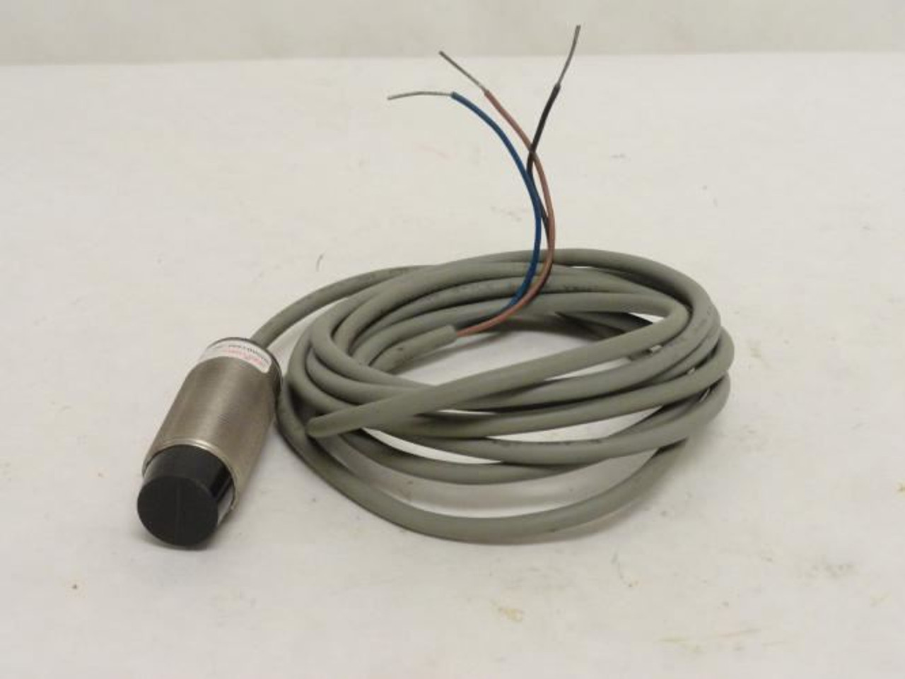 Honeywell 992AB18AP-A2; Prox Sensor; 9-30VDC; 200mA; NO NUTS