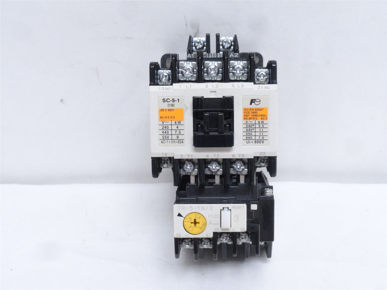 Fuji SC-5-1-19; Starter; 1.4-2.2A; 3P; 690V; Coil 115/120VAC