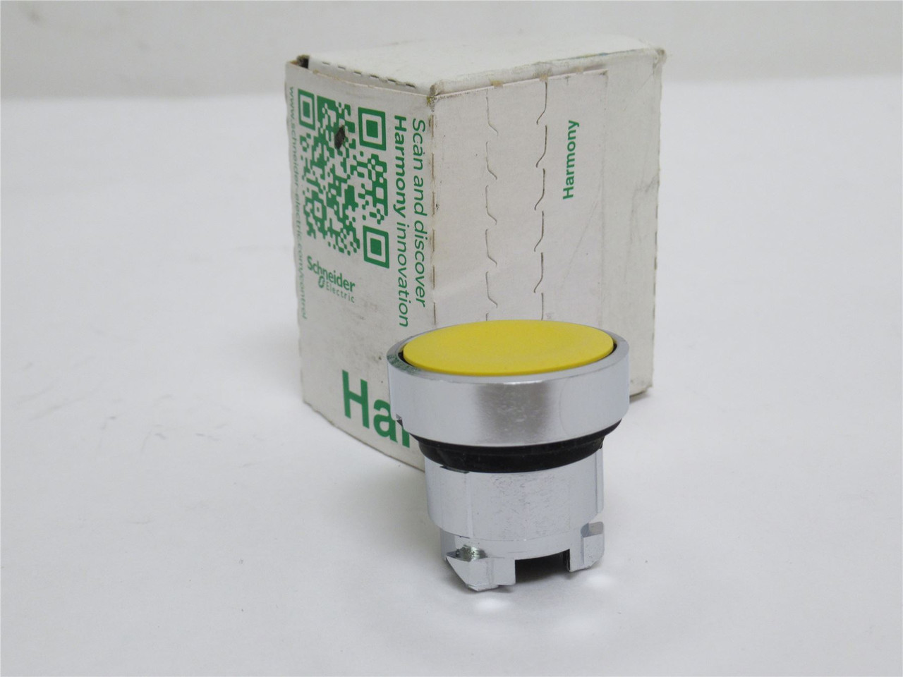 Schneider ZB4BA5; Push Button Actuator; Yellow; 22mm