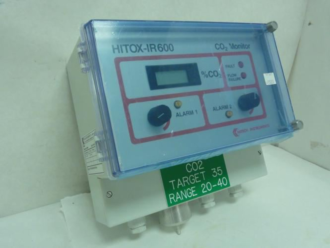 HiTech IR600; HITOX Wall Mount Infrared Gas/CO2 Analyzer