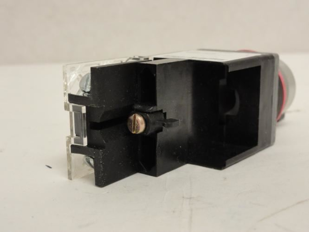 Allen-Bradley 800MR-JH2BLAK; Selector Switch 3-Pos; 10A; 600Vac