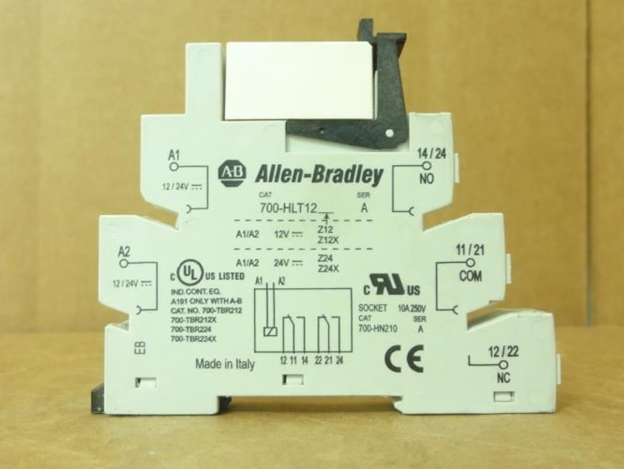 Allen-Bradley 700-HLT12; Terminal Block Relay; 24VDC; 8A