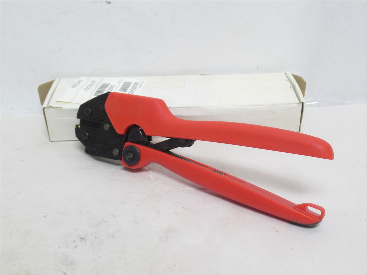 Molex 640030400; Hand Crimper Tool; Quick Connects Terminals