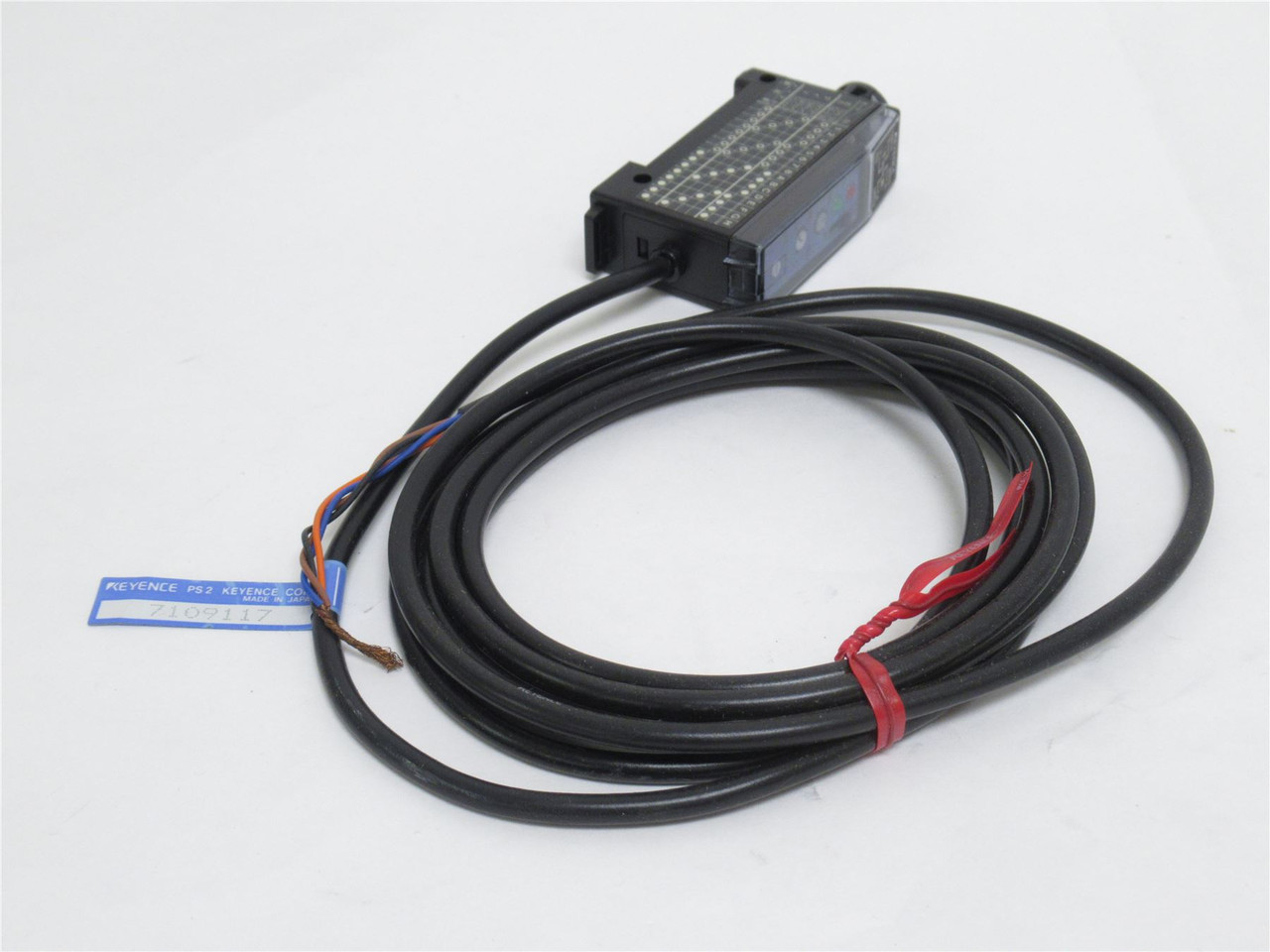 Keyence PS2-61; Amplifier Unit; 12-24VDC; LIGHT-ON/DARK-ON