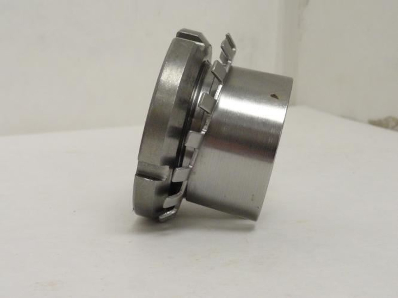 SKF SNW11X1.15/16; Adapter Sleeve 1-15/16"ID; 2.157-18 Thread