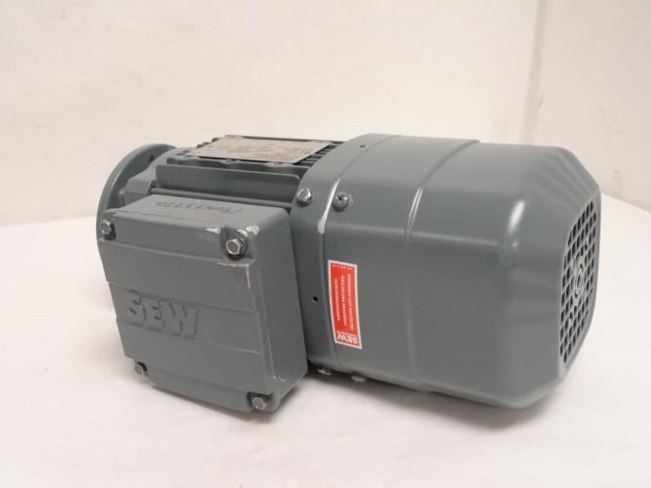 SEW DRS71M4/FG/TF/ES7A; AC Motor 0.55kW; 380-420V; 1380RPM; 3Ph