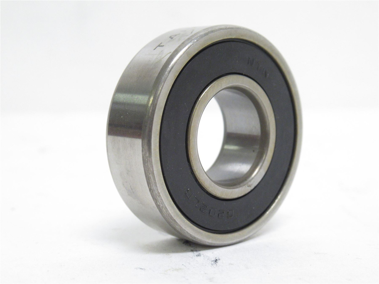 NTN 6202LLBC3; Ball Bearing; 15mmID x 35mmOD x 11mm Wide