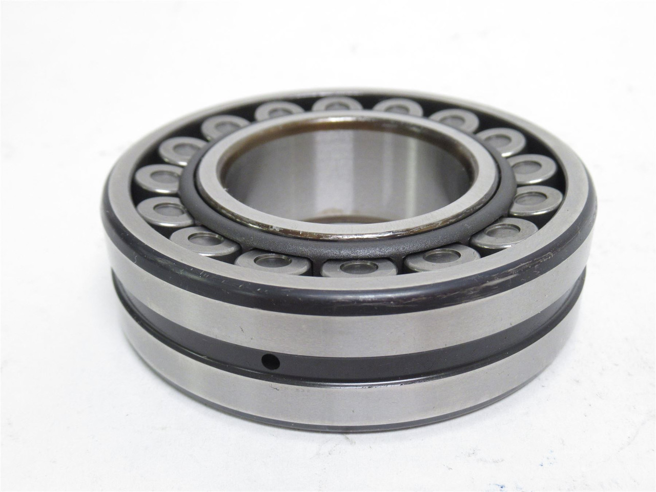 NSK 22208EAE4; Roller Bearing; 40mmID x 80mmOD x 23mm Wide