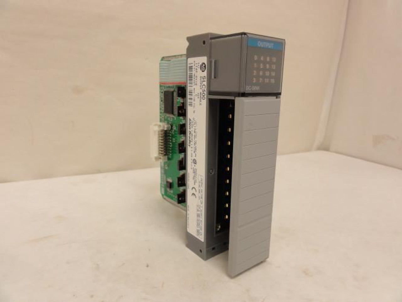 Allen-Bradley 1746-0V16; Output Module; 10-50VDC; 16 Channel