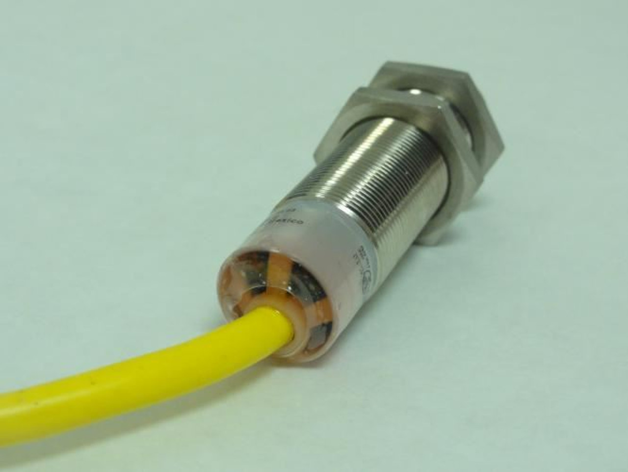 Eaton E59-F18A109A01PB-A1; Proximity Sensor 20-132VAC; 500mA