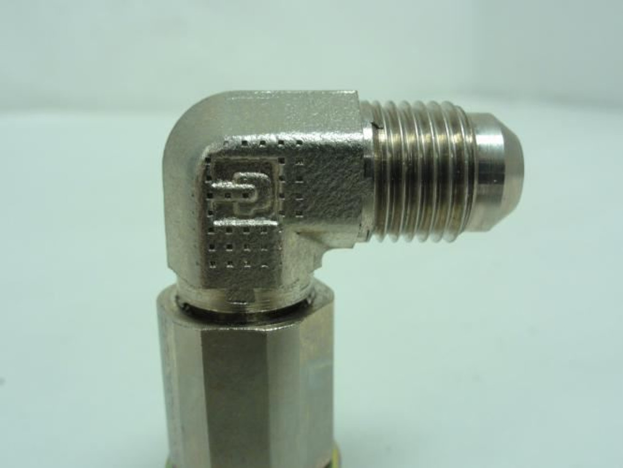 Parker 6 CC5OX-SS; Hydr SS Adaptor Elbow 90Deg 3/8 JIC~3/8 Boss