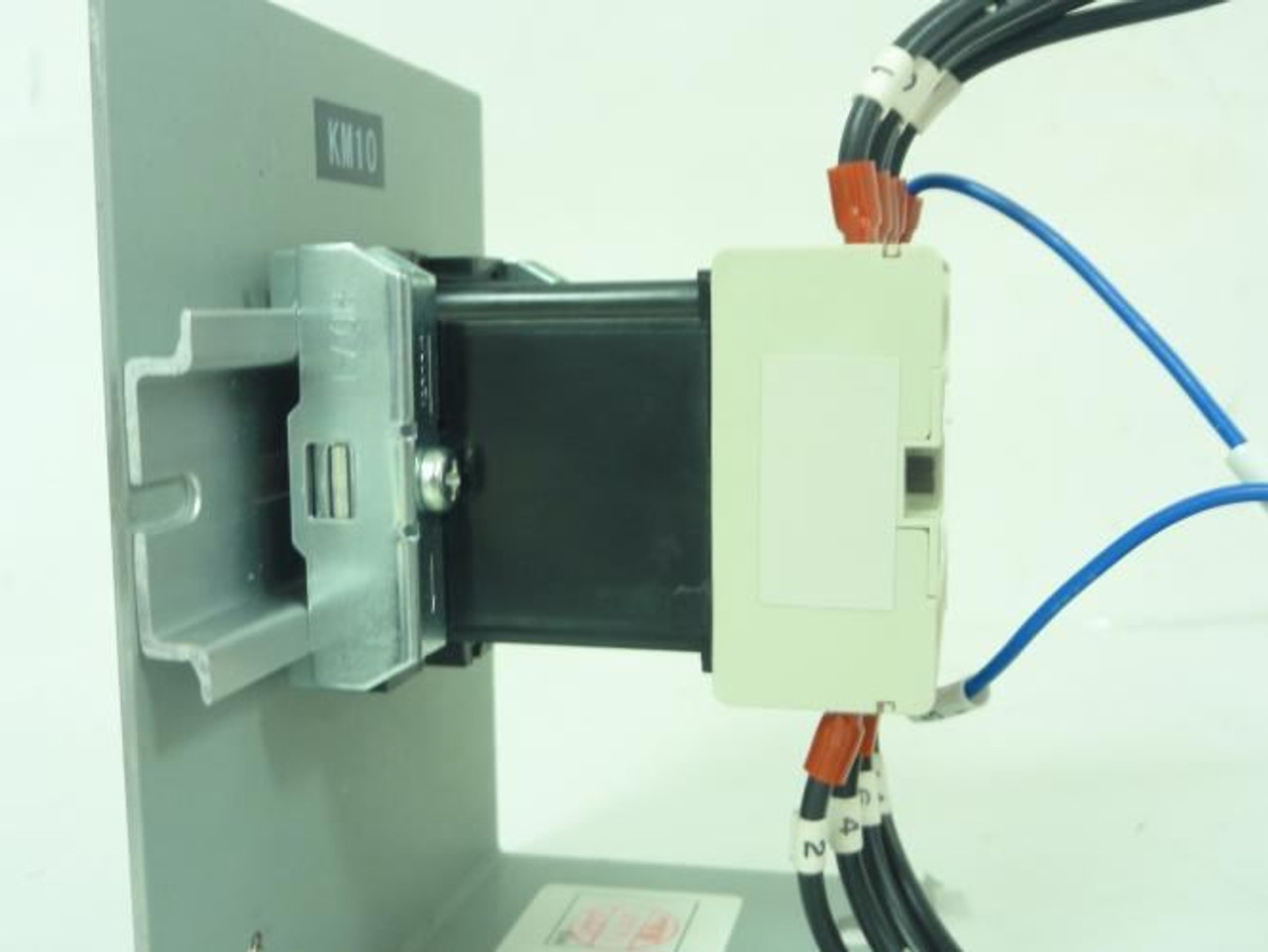 Mitsubishi SD-Q11JH; Magnetic Contactor; 20A; 3P; Coil: 24VDC
