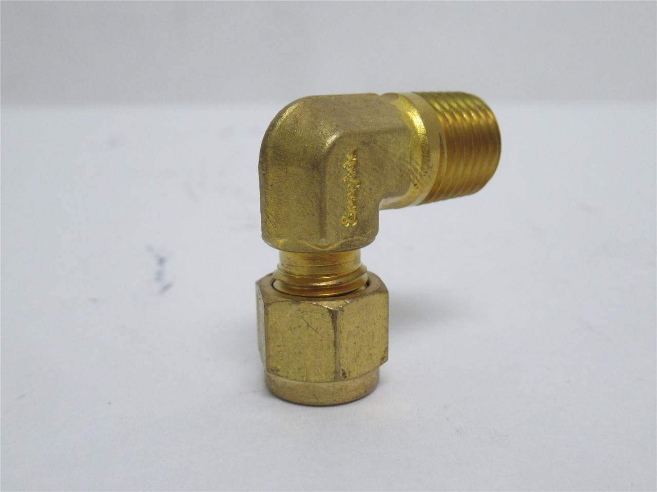 Swagelok B-200-2-2RT; Brass Elbow; 90Deg; 1/8" Tube x 1/8NPT