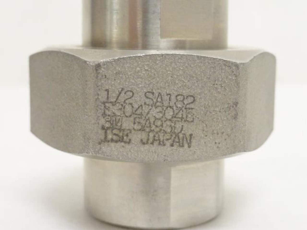 Japan 48UF99; Pipe Union; SS-304; 1/2FNPT; Class: 3000