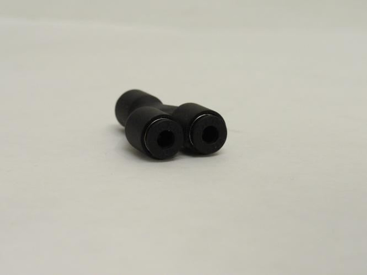 Legris 3140 53 00; Lot-10 Wye Plastic Tube Union; 1/8"; PTC; Black
