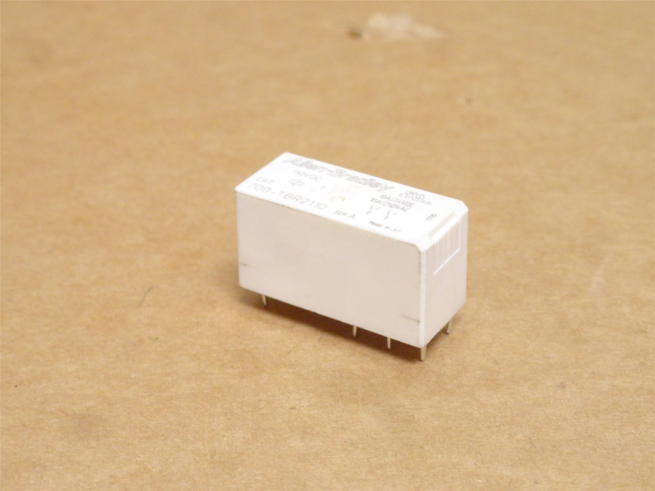 Allen-Bradley 700-TBR2110; Relay 10A 250VAC/24VDC Coil: 110VDC
