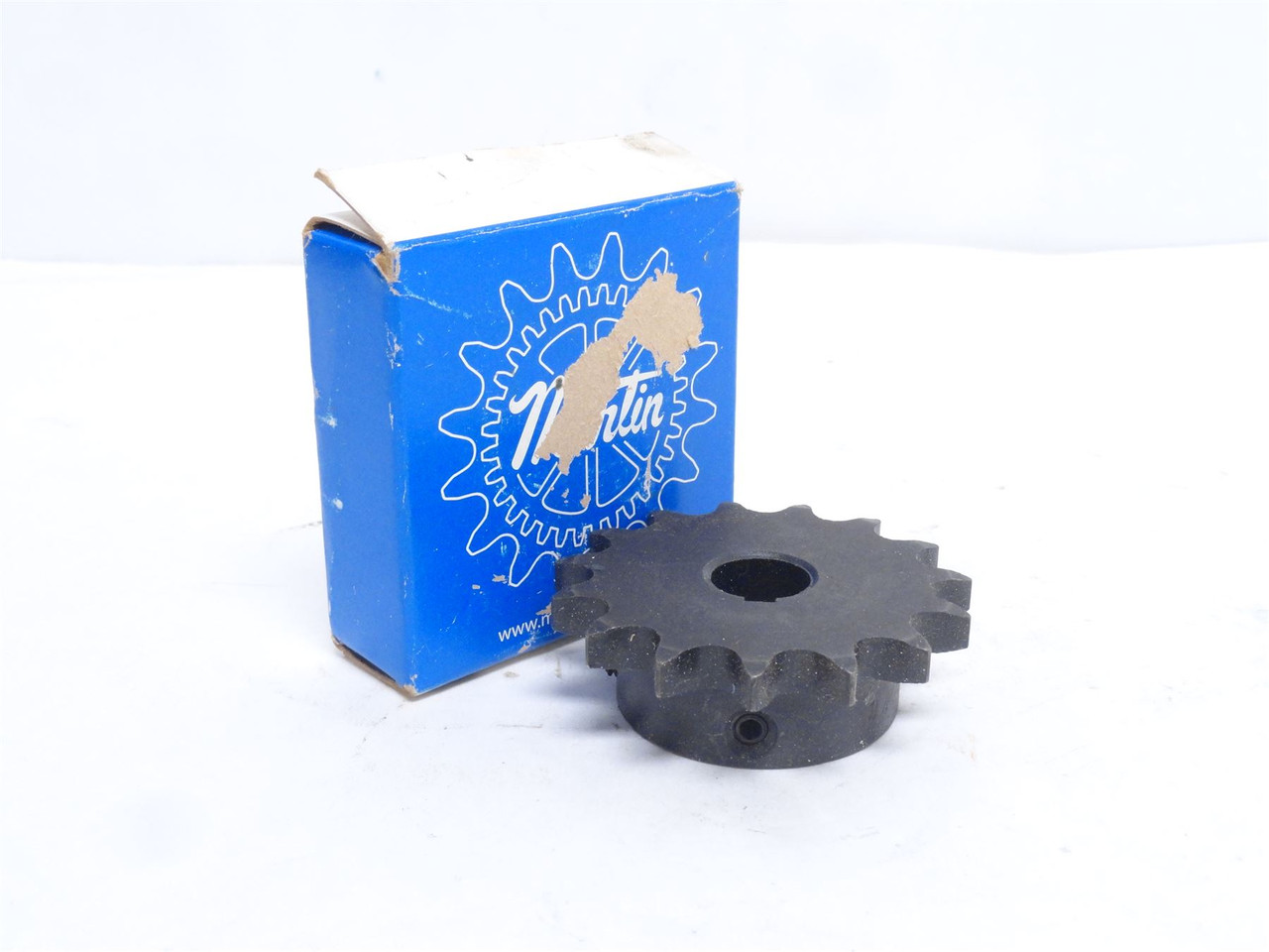 Martin 40BS15-5/8; Sprocket # 40; 15 Teeth; 5/8"ID