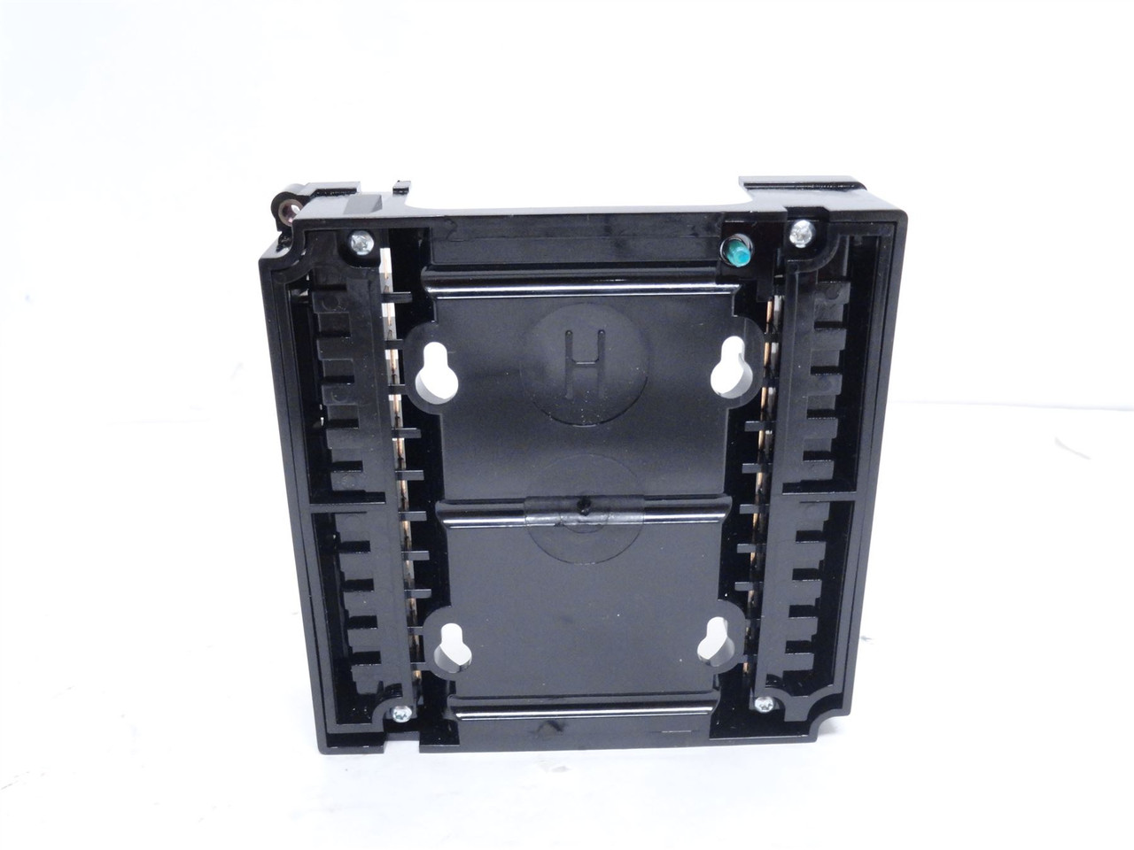 Honeywell Q7800A-1005; Universal Wiring Subbase