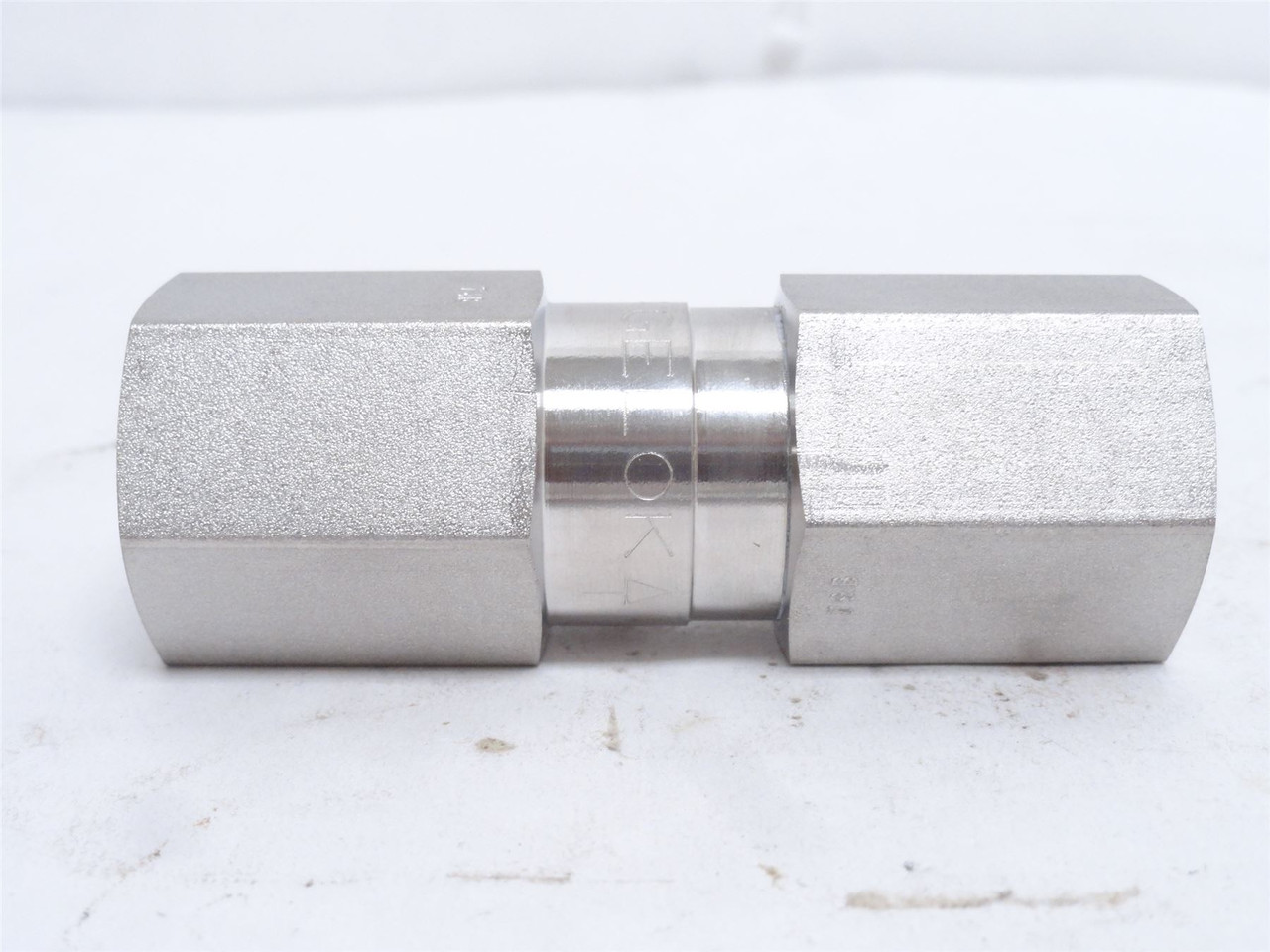 Swagelok SS-CHF8-60; Poppet Check Valve SS-316 1/2NPT