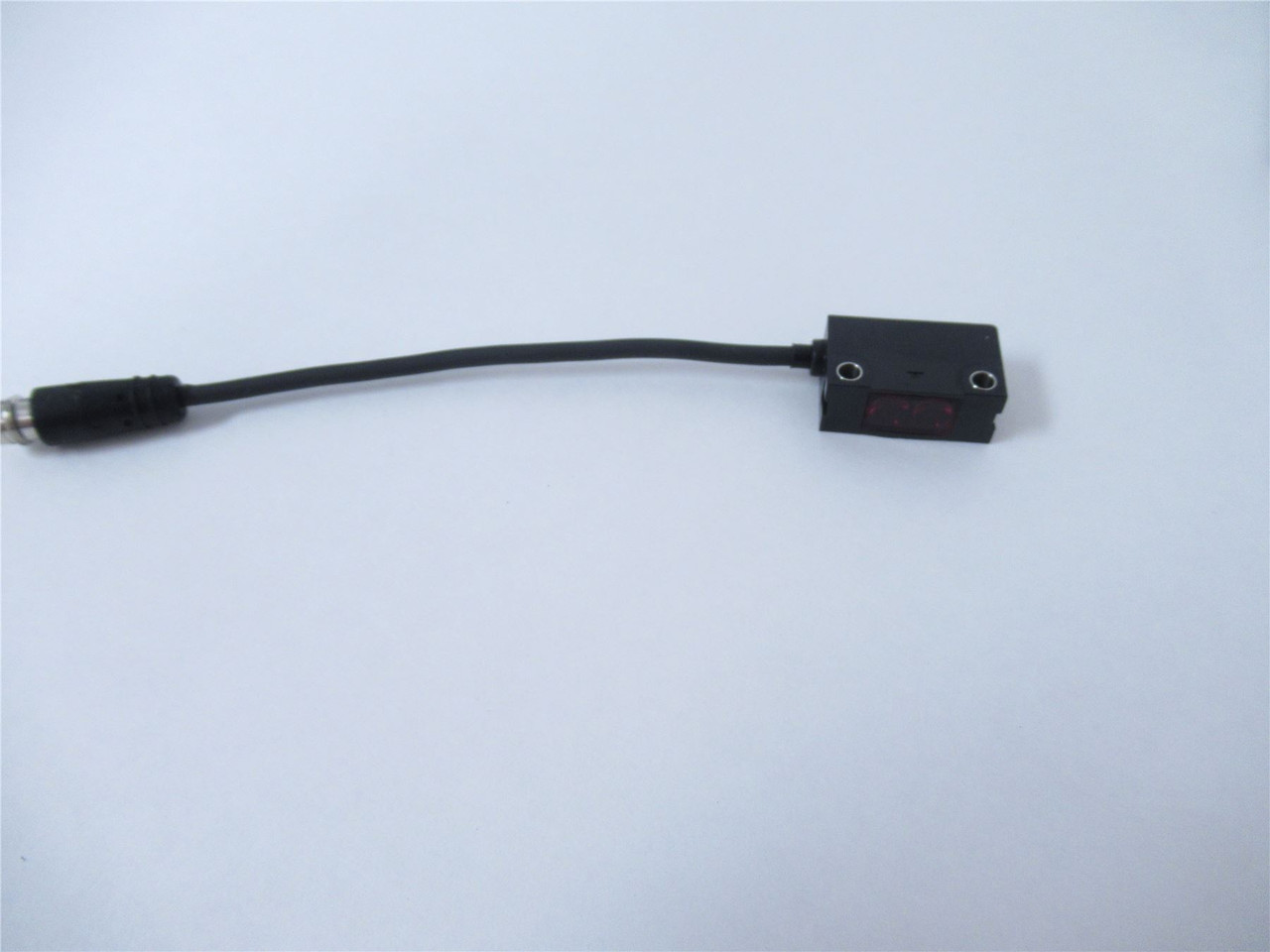 Allen-Bradley 42KB-U2LPSN-Y3 ; Micro Rectangular Photo Sensor