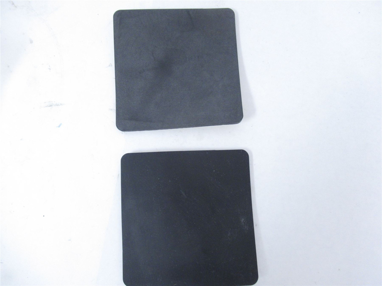 MFG R05200128; Lot-2 ANVIL RUBBER 35688BA 4"x4"