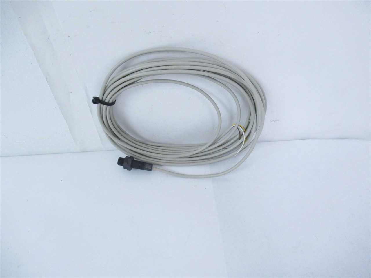 Elobau 122V628; Proximity Sensor 24VDC