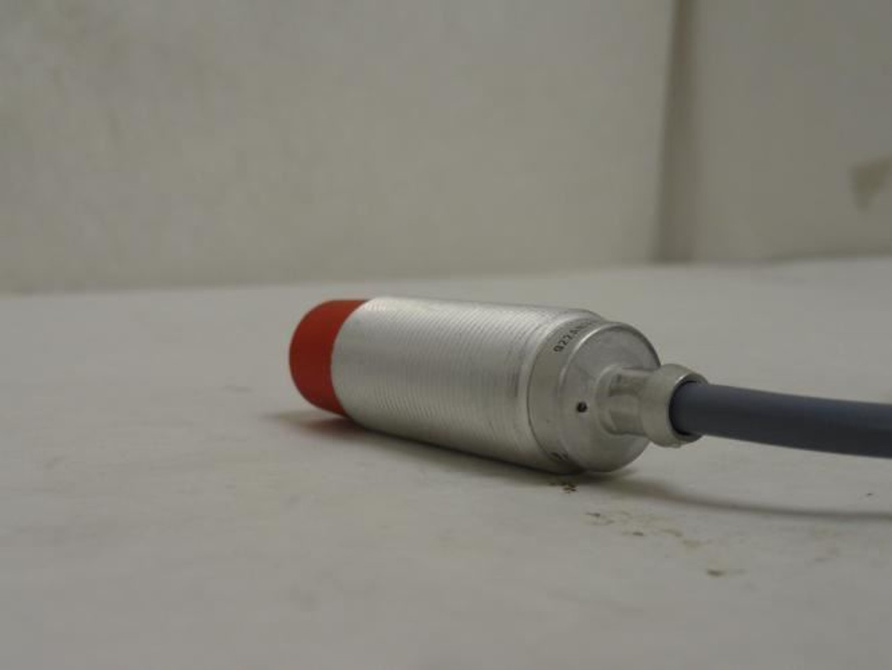 Micro Switch 922AB3W-A9N-L; Proximity Sensor 2m; 16mm Range