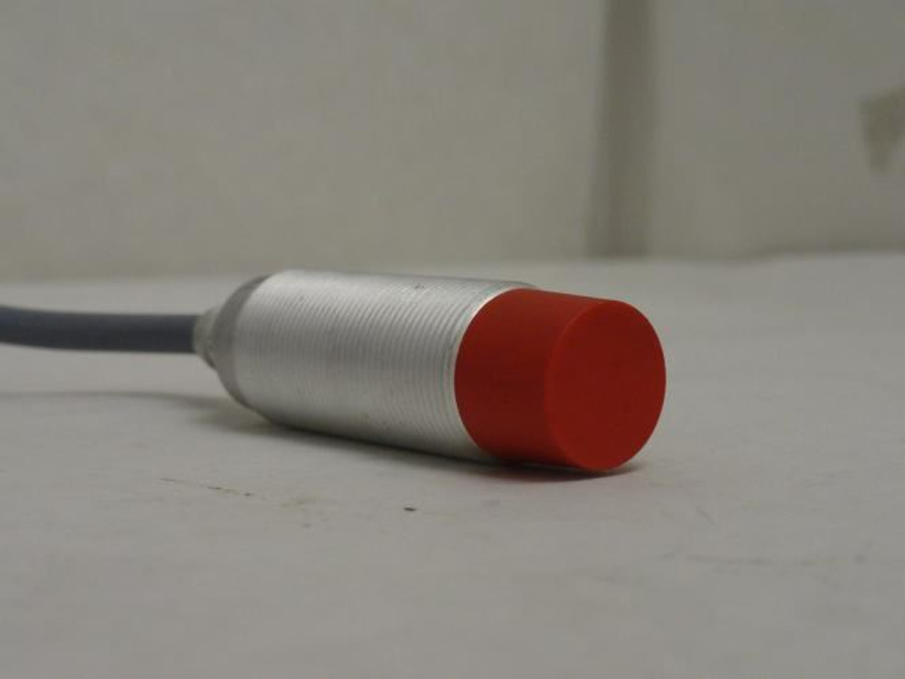 Micro Switch 922AB3W-A9N-L; Proximity Sensor 2m; 16mm Range