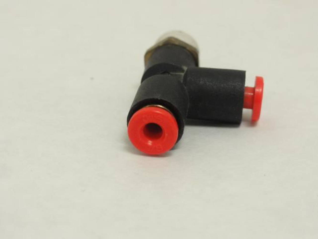 SMC KQY01-34S; Lot-4; Male Run Tee; 1/8" Tube x2 To 1/8 NPT
