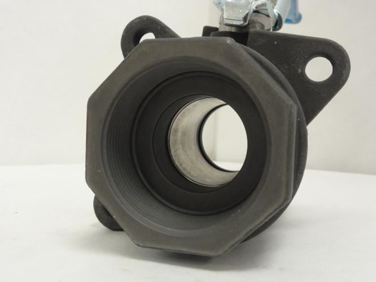 Jamesbury 6H22HBRT; Ball Valve; Inline; 2 NPT; 300CWP
